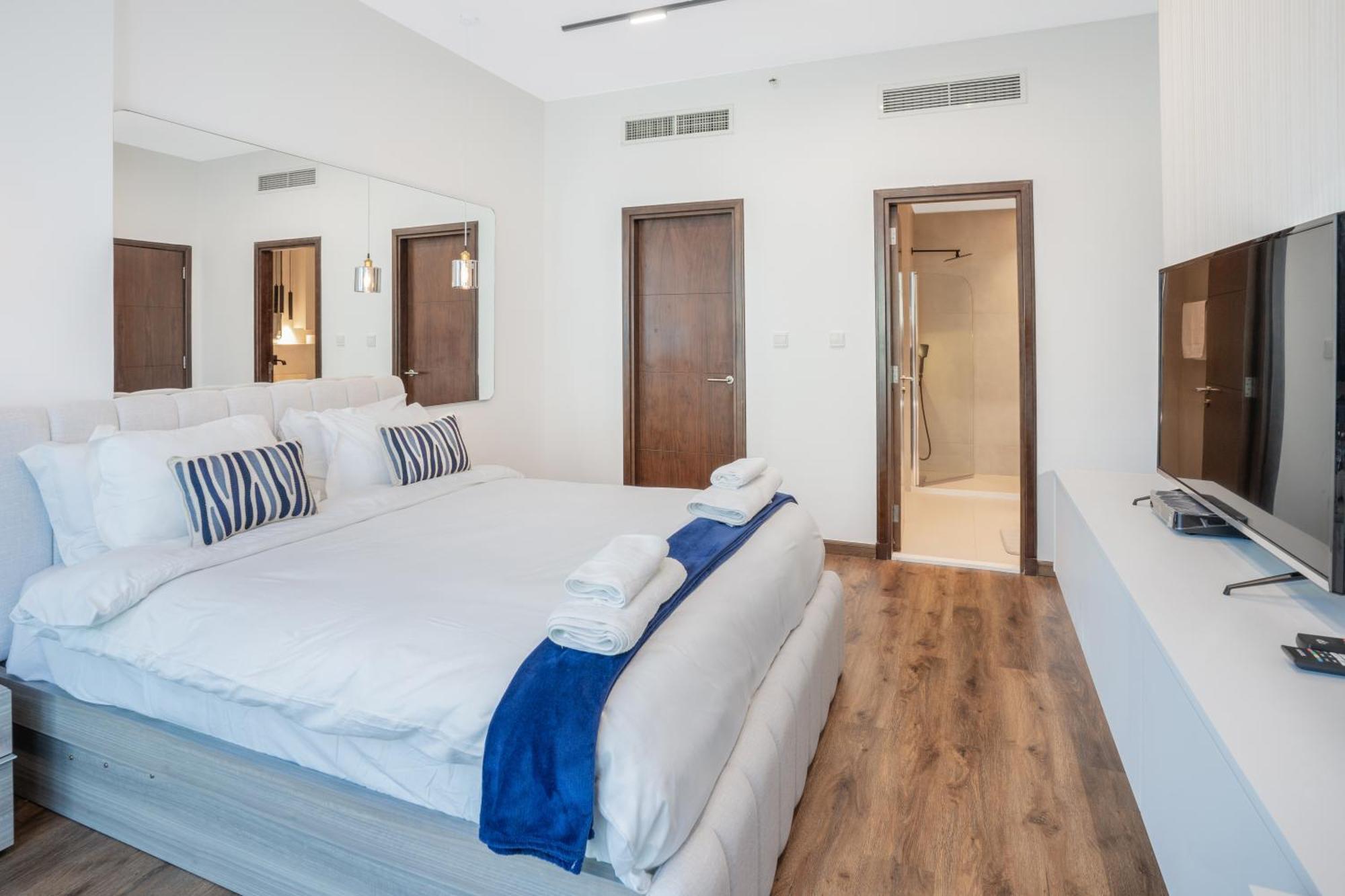 Sunrise Homes - Luxurious 1 Bedroom In Marina Promenade