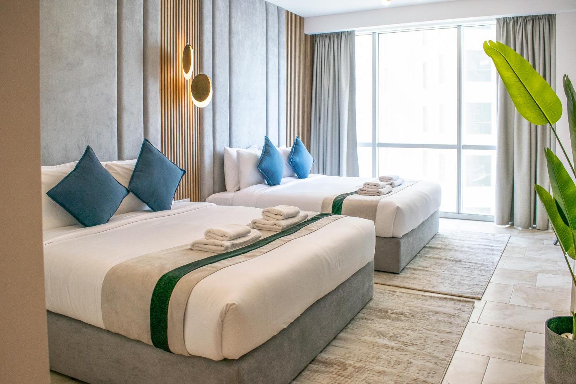Jbr Grande Living - Stunning Sea View, Pool & Gym Apartment *