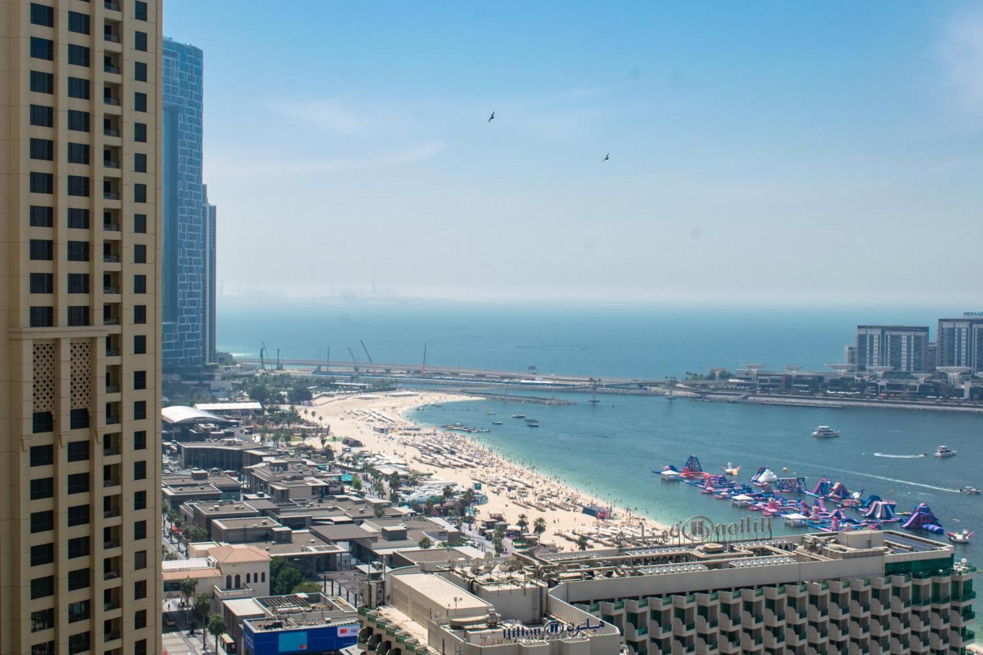 Jbr Grande Living - Stunning Sea View, Pool & Gym Apartment