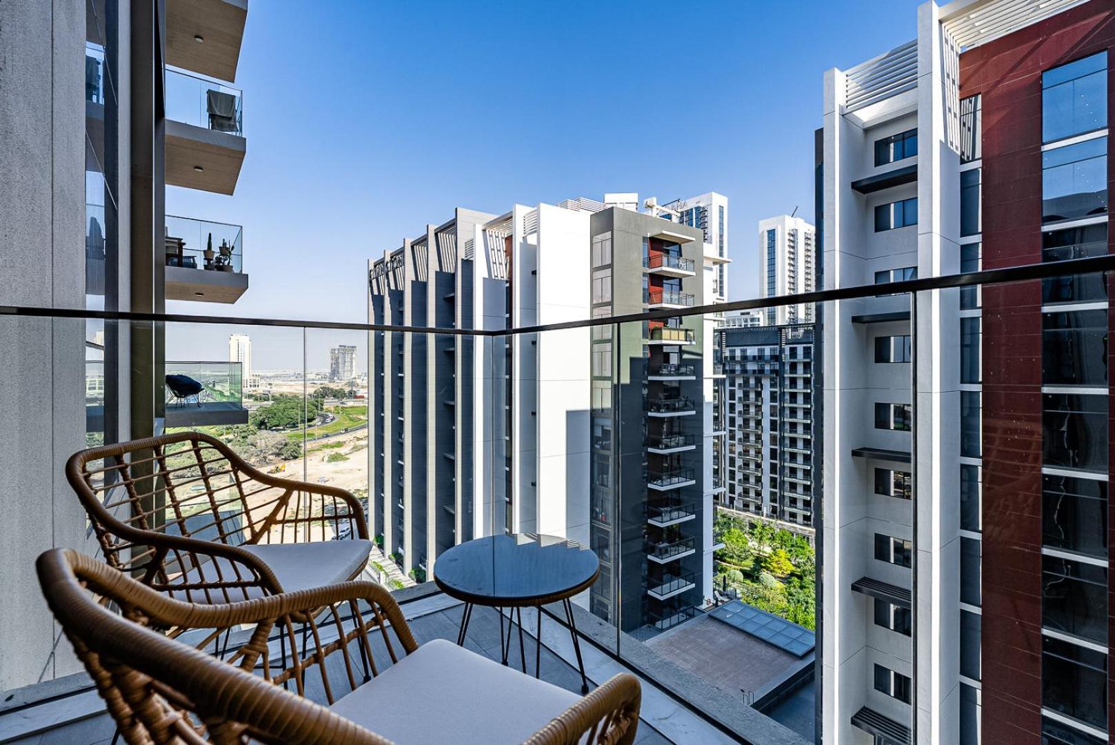 Luxurious 1bdr In Mbr Apartment *