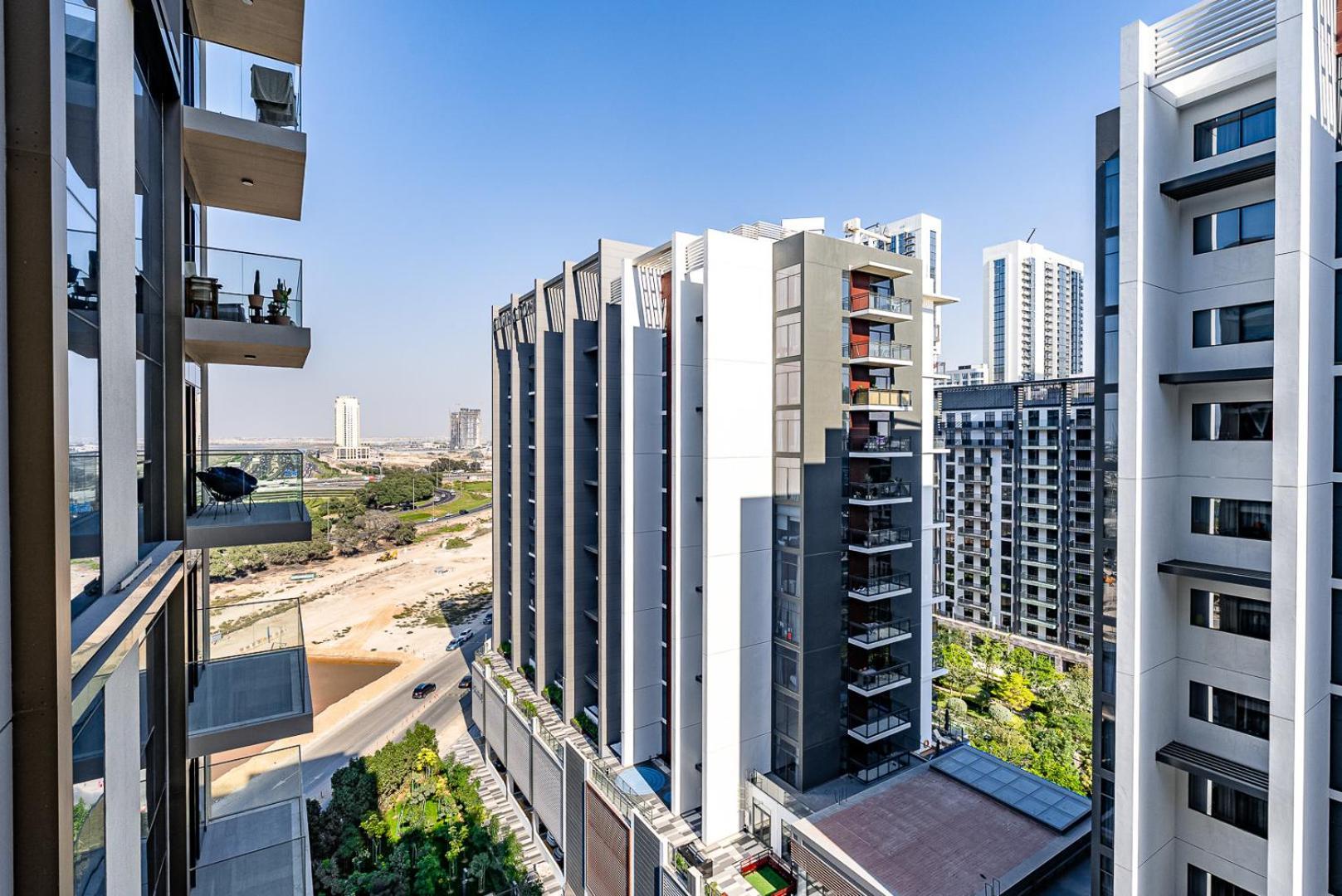 Luxurious 1bdr In Mbr Apartment *