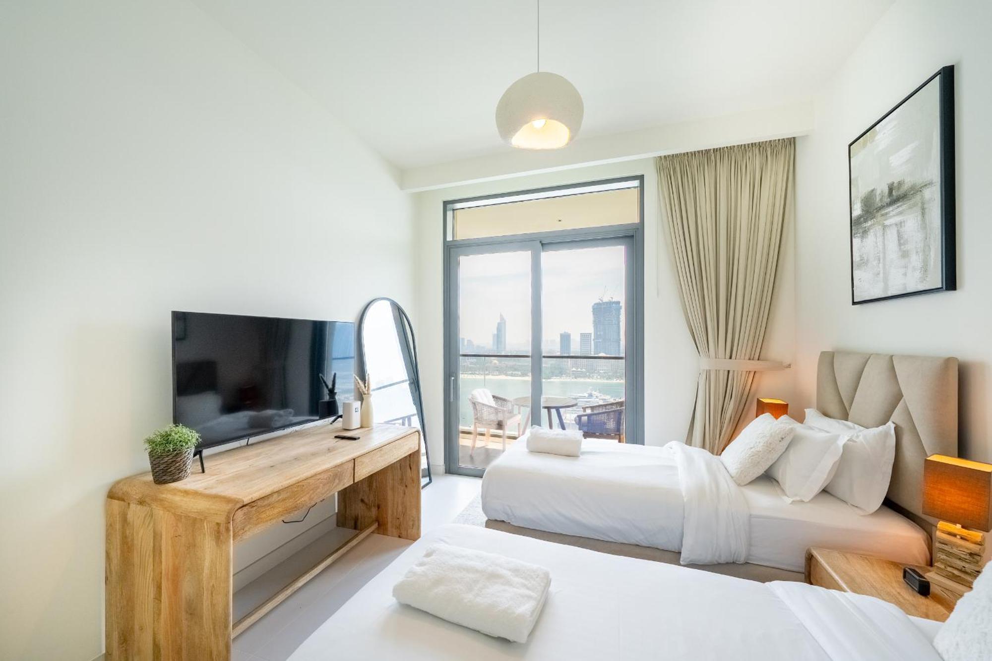Luxury 2bdr With Spectacular Frontline And Sea Views Apartment