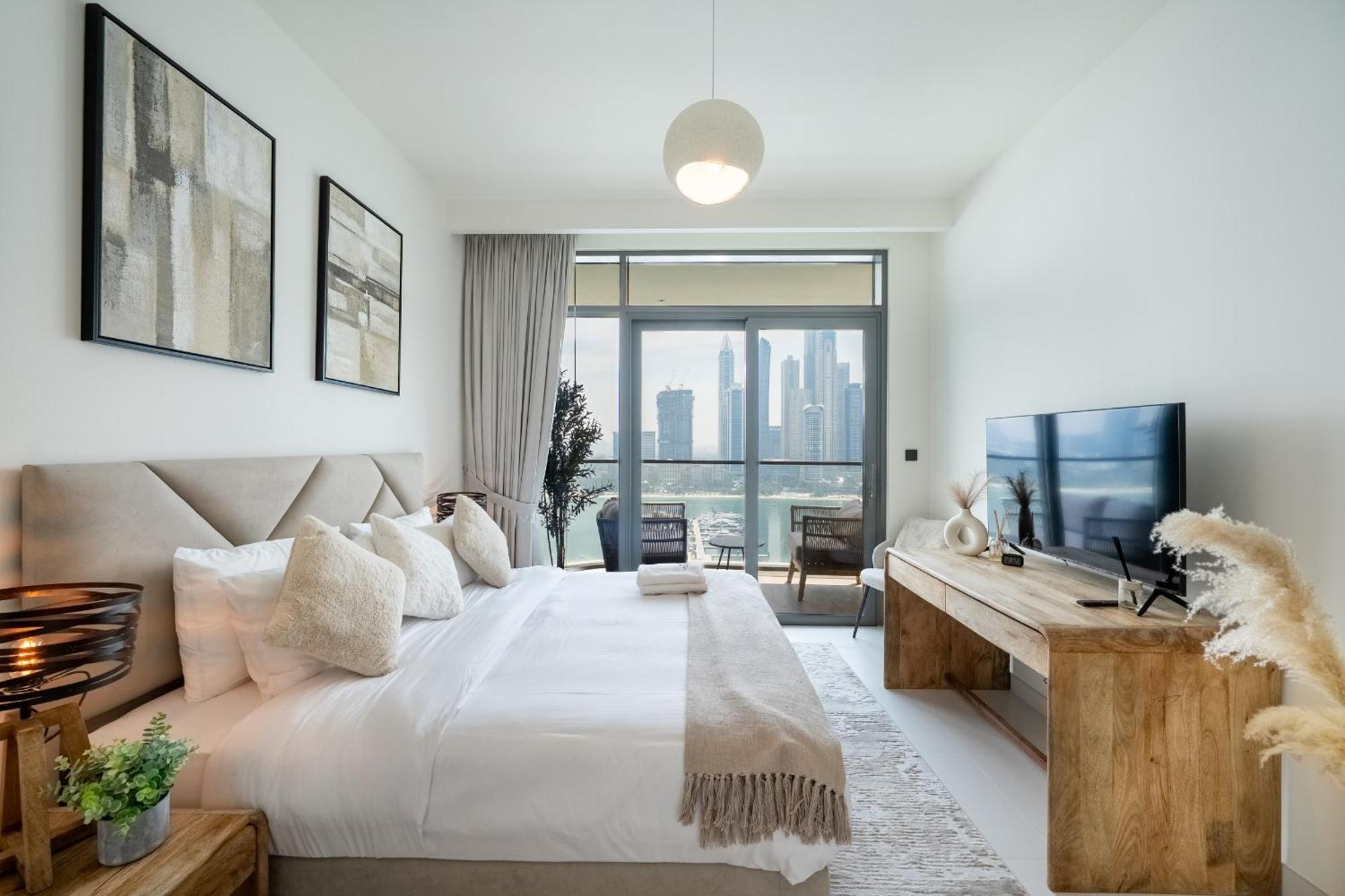 Apartment Luxury 2bdr With Spectacular Frontline And Sea Views