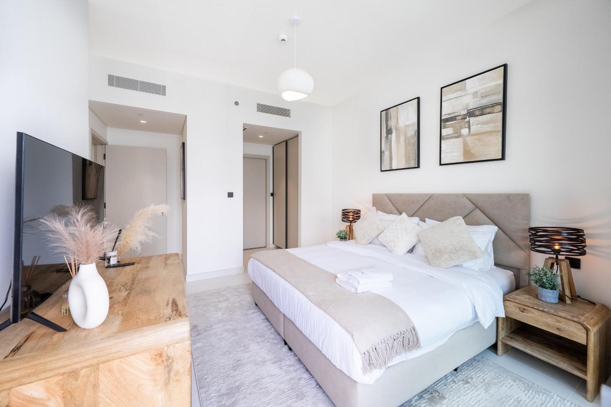 Luxury 2bdr With Spectacular Frontline And Sea Views