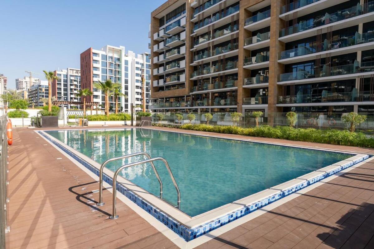 Apartment Veluxa - 2bed With Skyline View In Azizi Riviera *