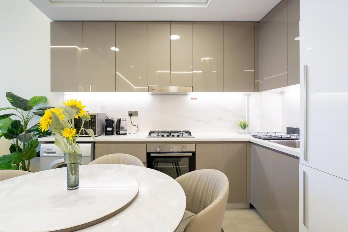 Veluxa - 2bed With Skyline View In Azizi Riviera * Dubai