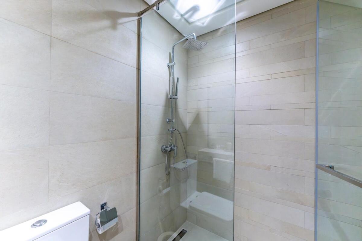 Veluxa - 2bed With Skyline View In Azizi Riviera