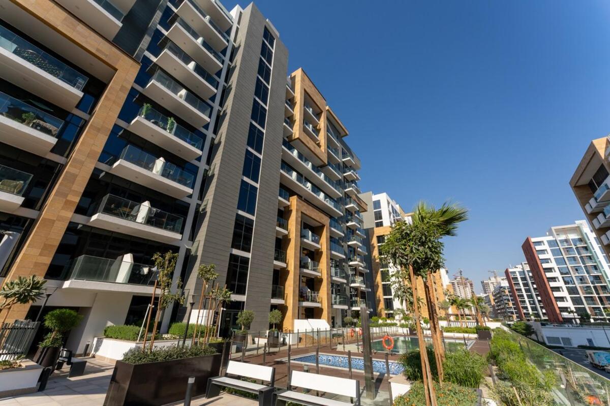 Veluxa - 2bed With Skyline View In Azizi Riviera