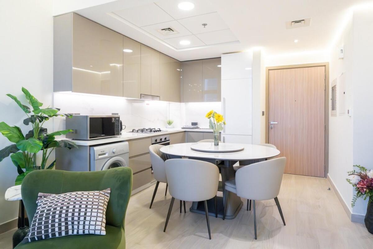 Apartment Veluxa - 2bed With Skyline View In Azizi Riviera Dubai
