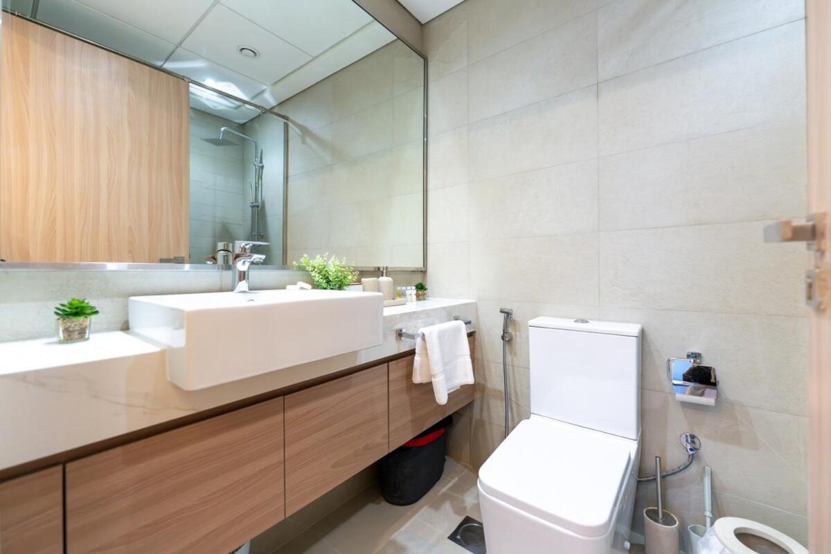 Veluxa - 2bed With Skyline View In Azizi Riviera *