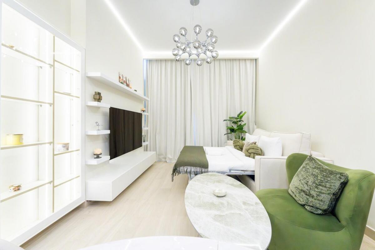 Veluxa - 2bed With Skyline View In Azizi Riviera *