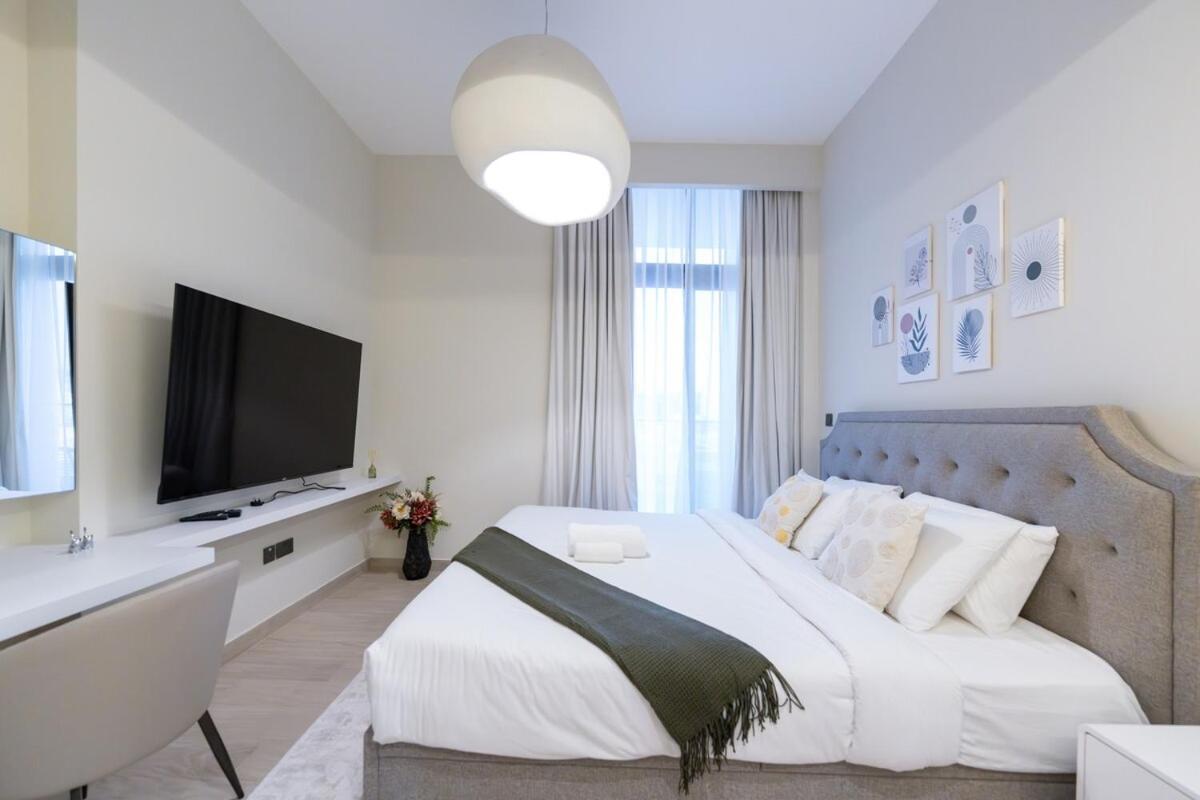 Apartment Veluxa - 2bed With Skyline View In Azizi Riviera Dubai