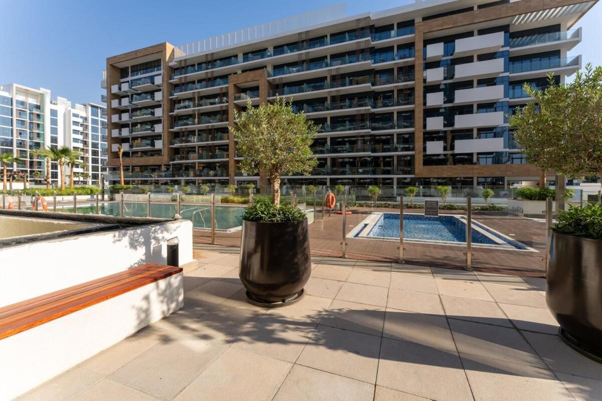 Veluxa - 2bed With Skyline View In Azizi Riviera Apartment Dubai