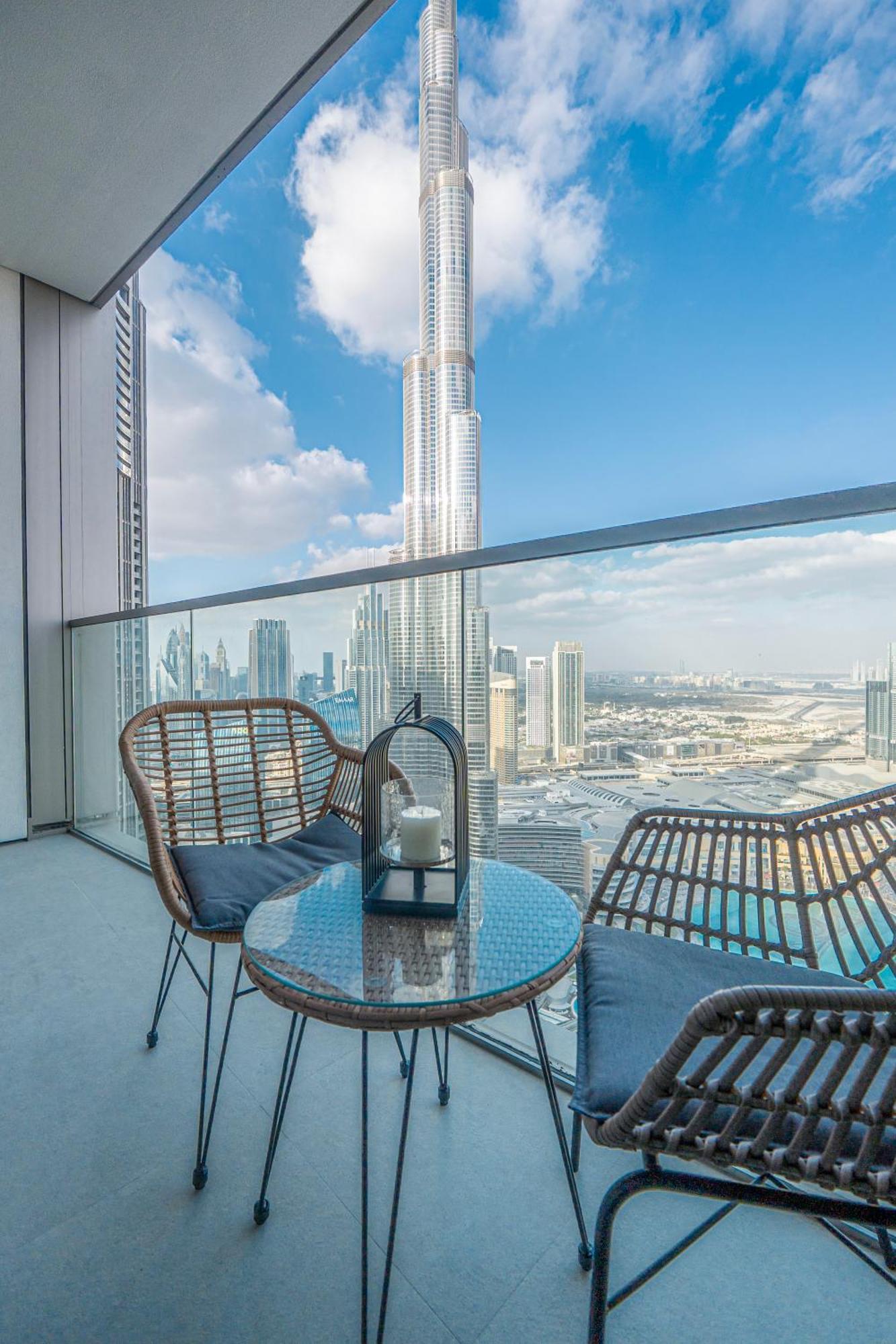 Venetian - Chill In 2br Insane Burj Views & Luxe Massage Chair Apartment