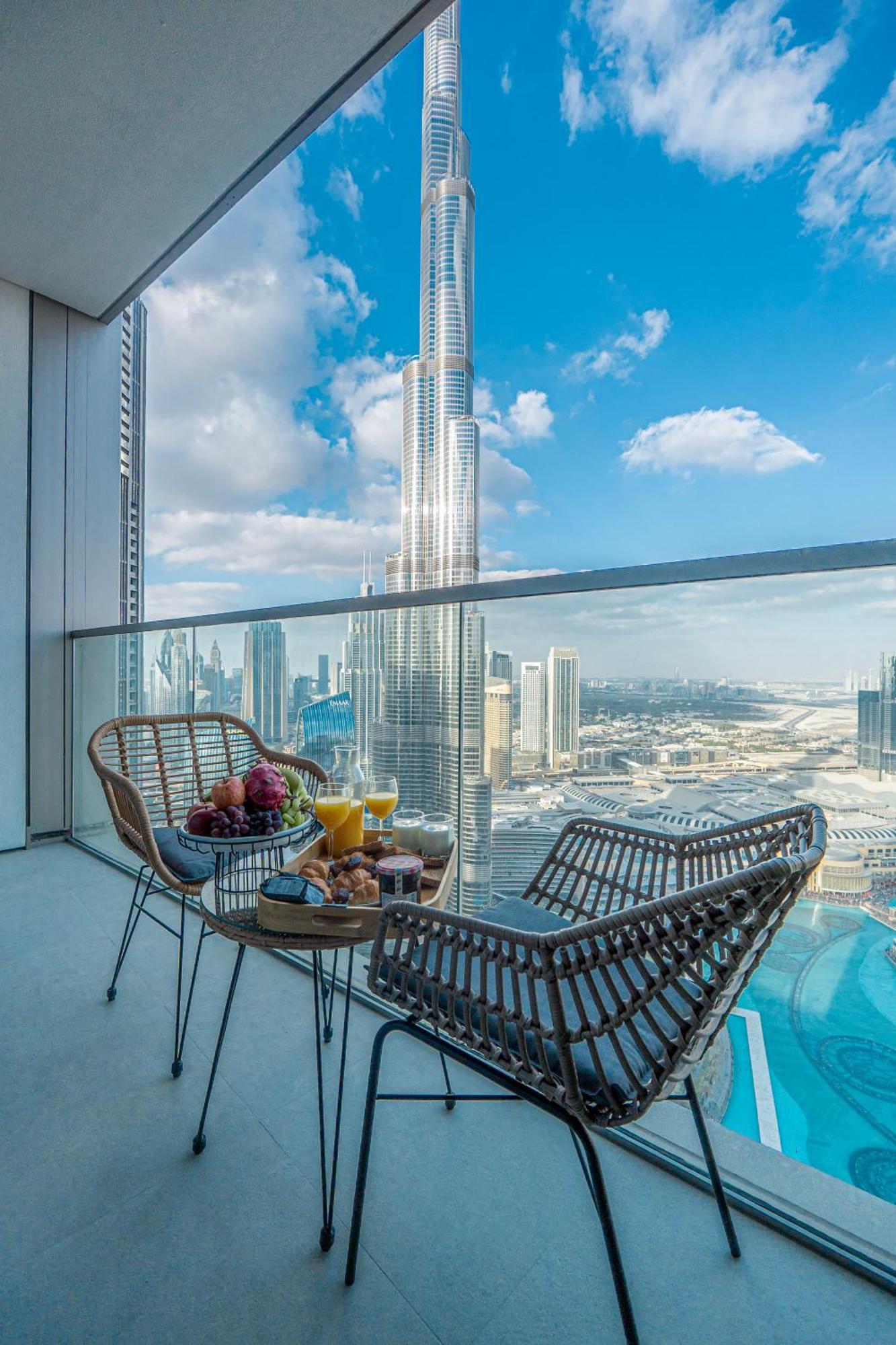 Venetian - Chill In 2br Insane Burj Views & Luxe Massage Chair Apartment