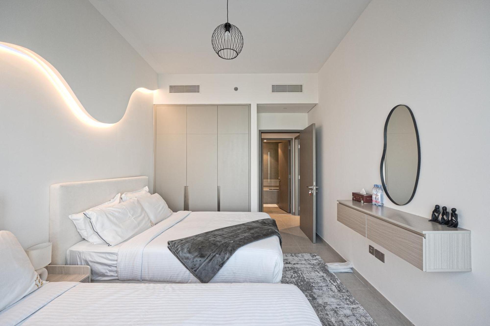 Venetian - Chill In 2br Insane Burj Views & Luxe Massage Chair