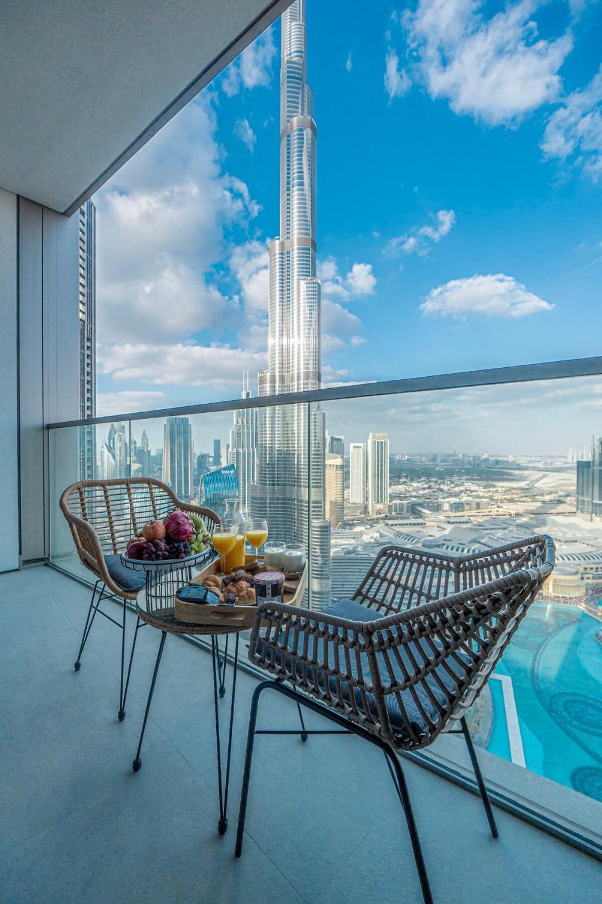 Venetian - Chill In 2br Insane Burj Views & Luxe Massage Chair Apartment *