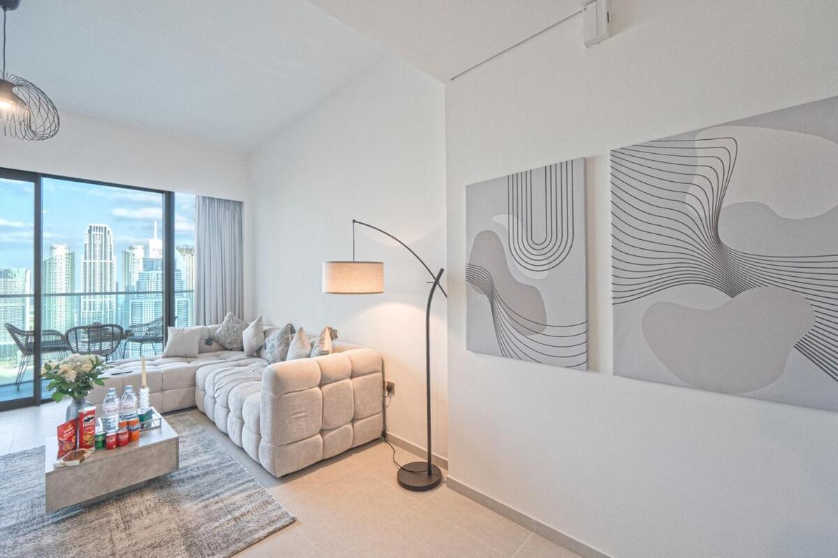 Venetian - Chill In 2br Insane Burj Views & Luxe Massage Chair Apartment Dubai