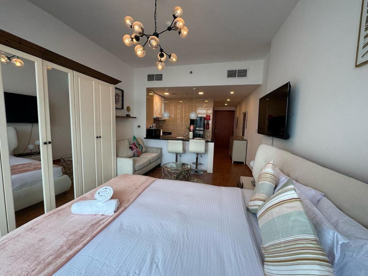 Cozy L Perfect For Couples Apartment Dubai