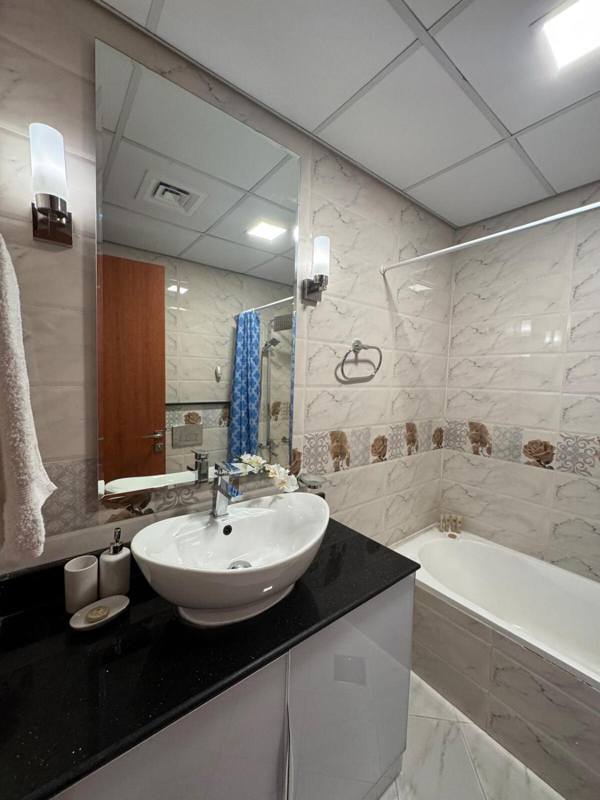 Cozy L Perfect For Couples Dubai