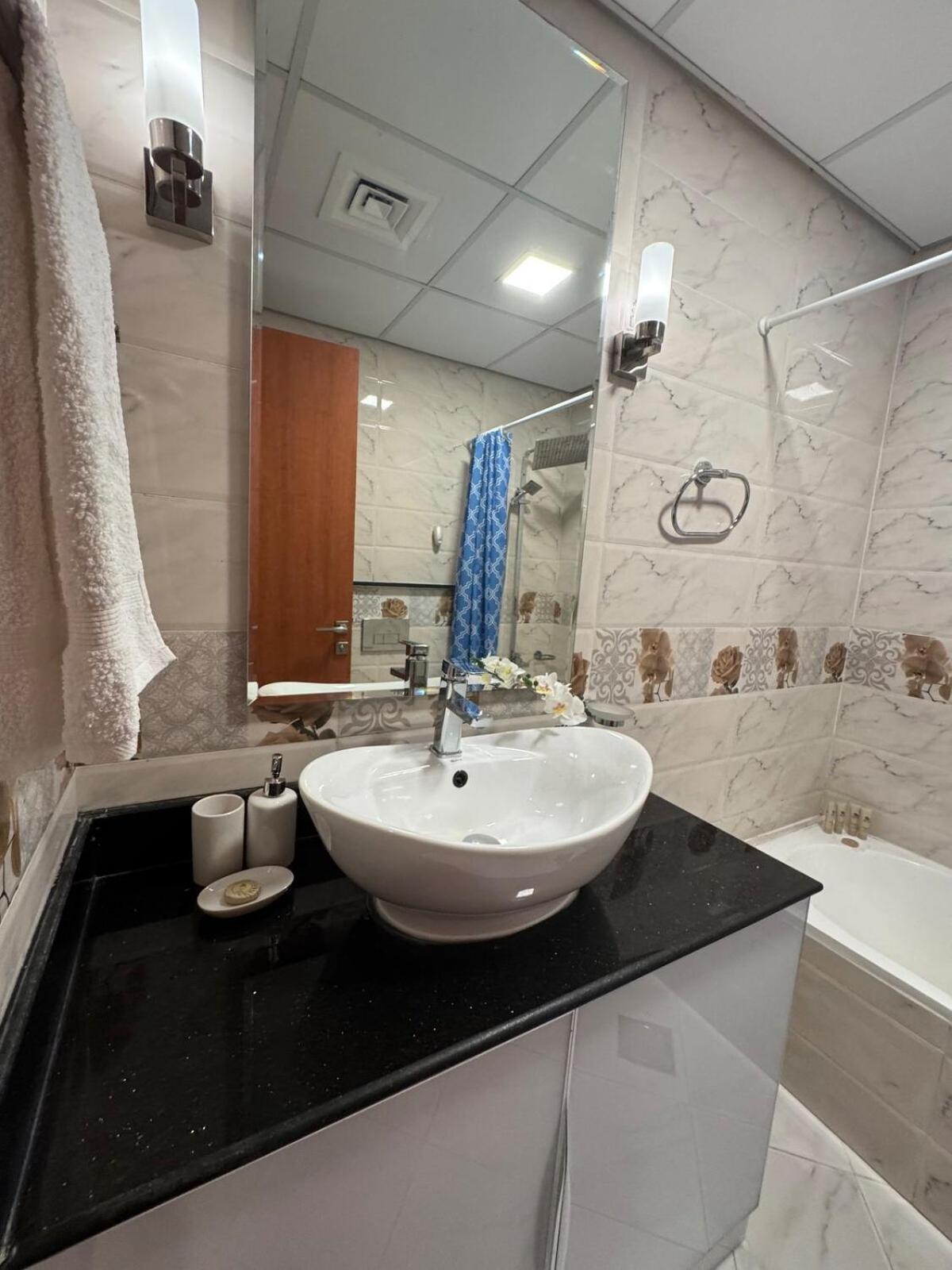 Cozy L Perfect For Couples Apartment Dubai