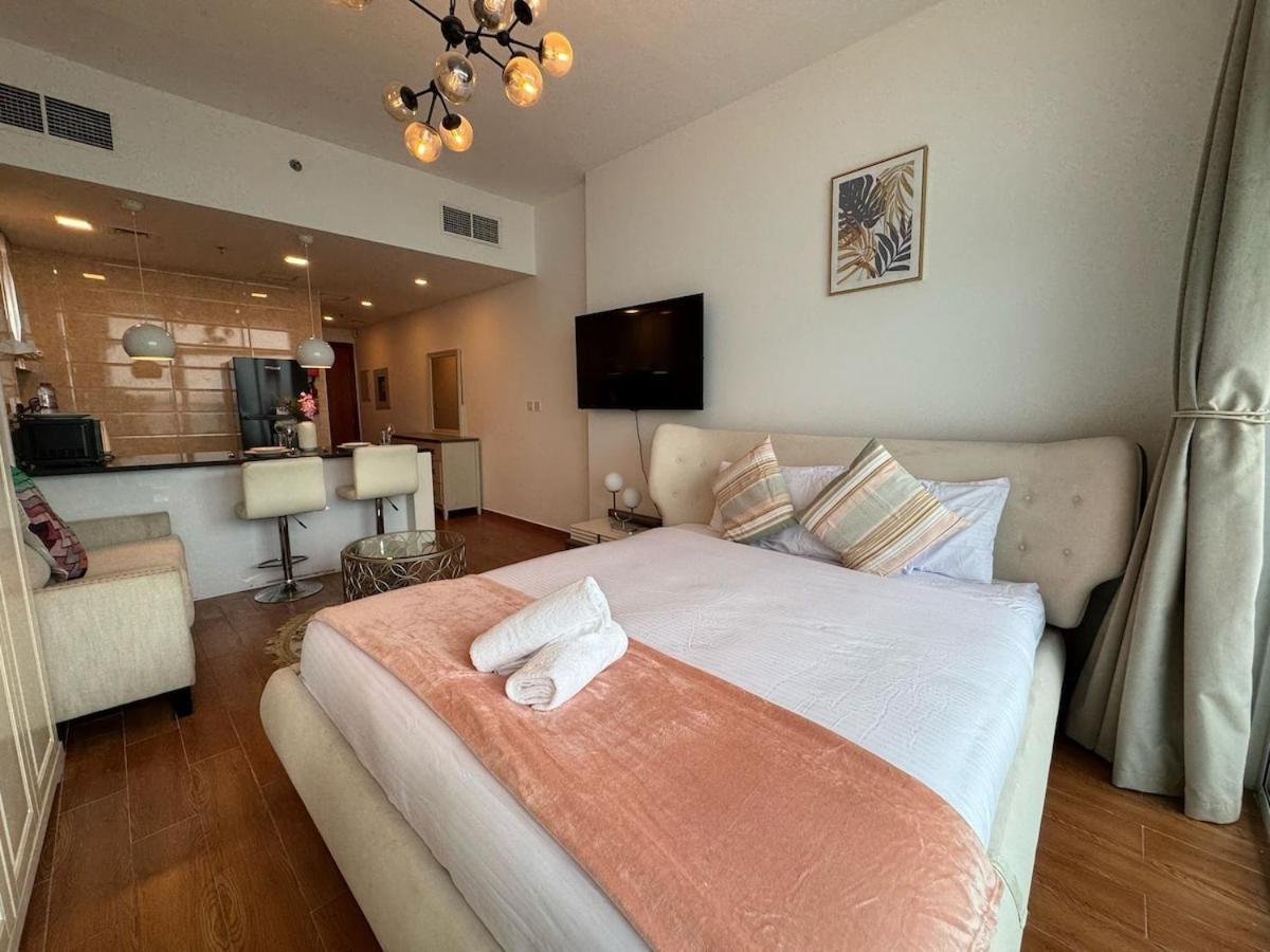 Cozy L Perfect For Couples Apartment Dubai