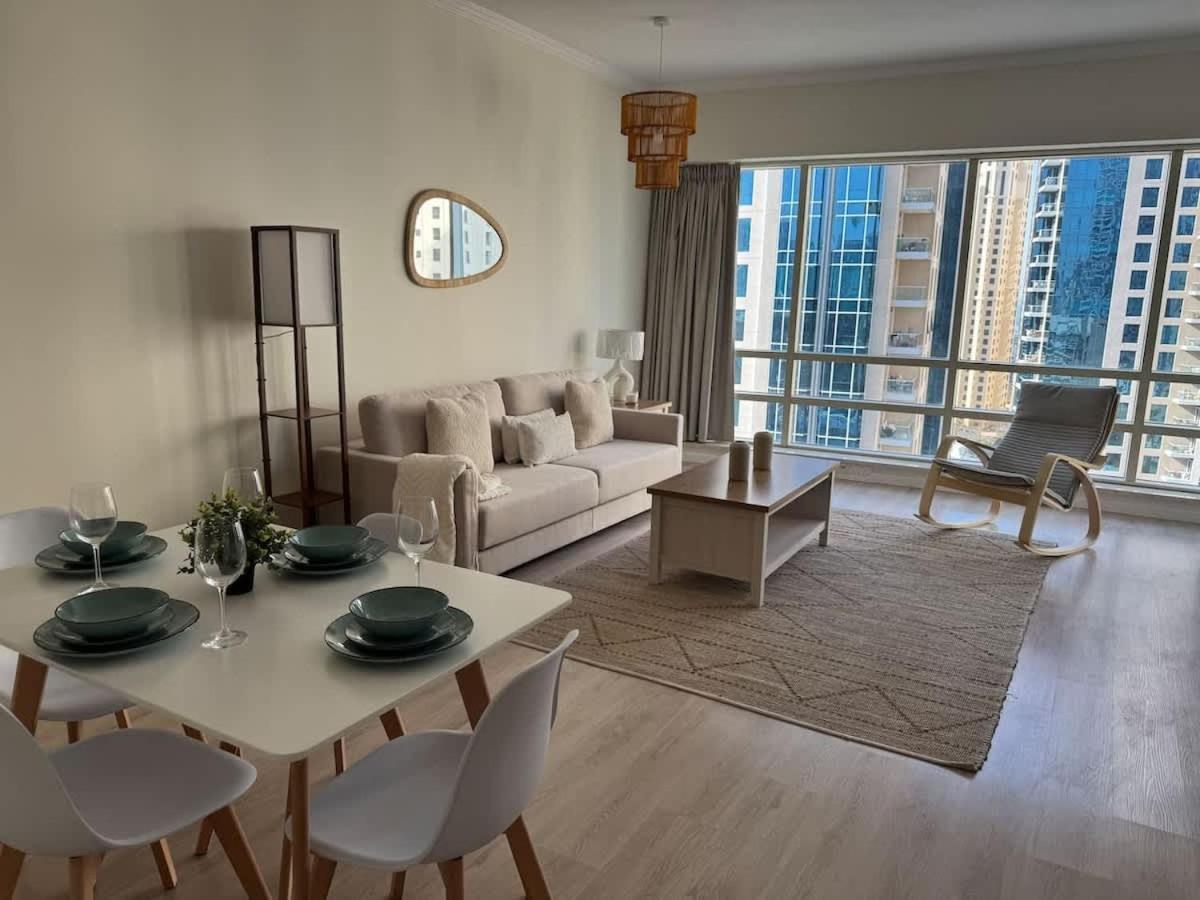 Apartment Superb Marina Views I Sleeps 5 Dubai