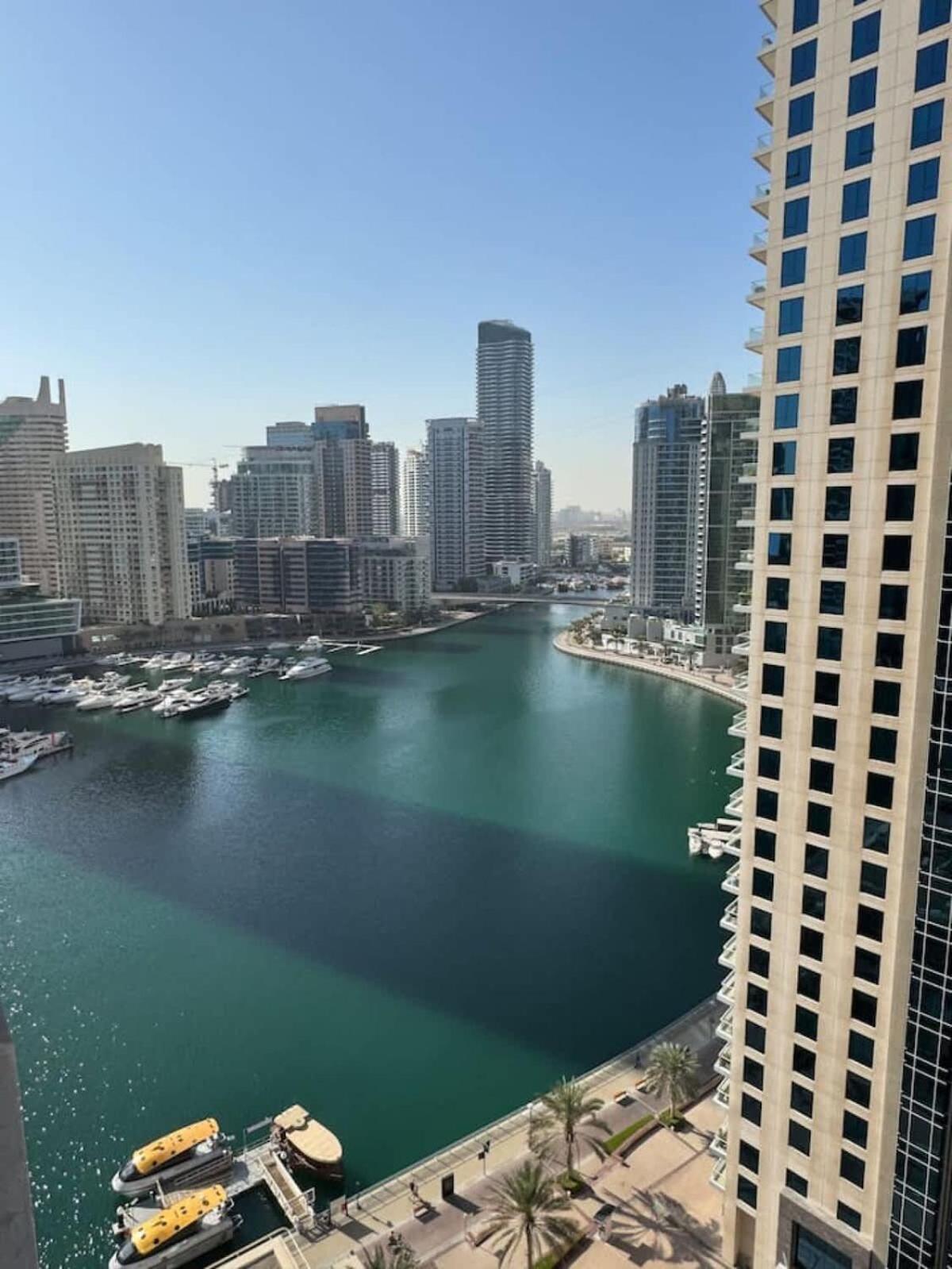 Apartment Superb Marina Views I Sleeps 5 *