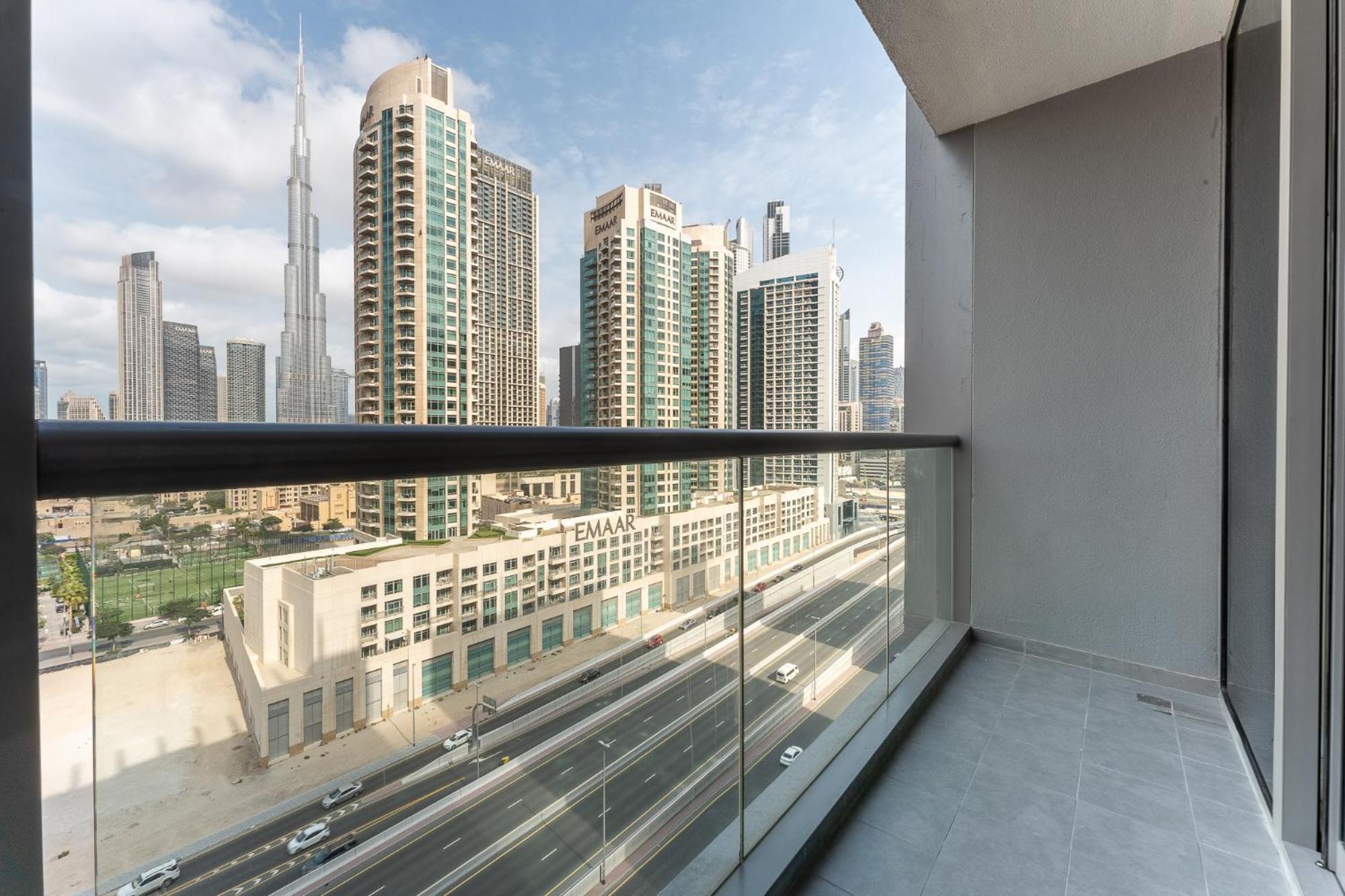 Havn - 1 Bed In Sterling East, Burj Khalifa View Apartment *