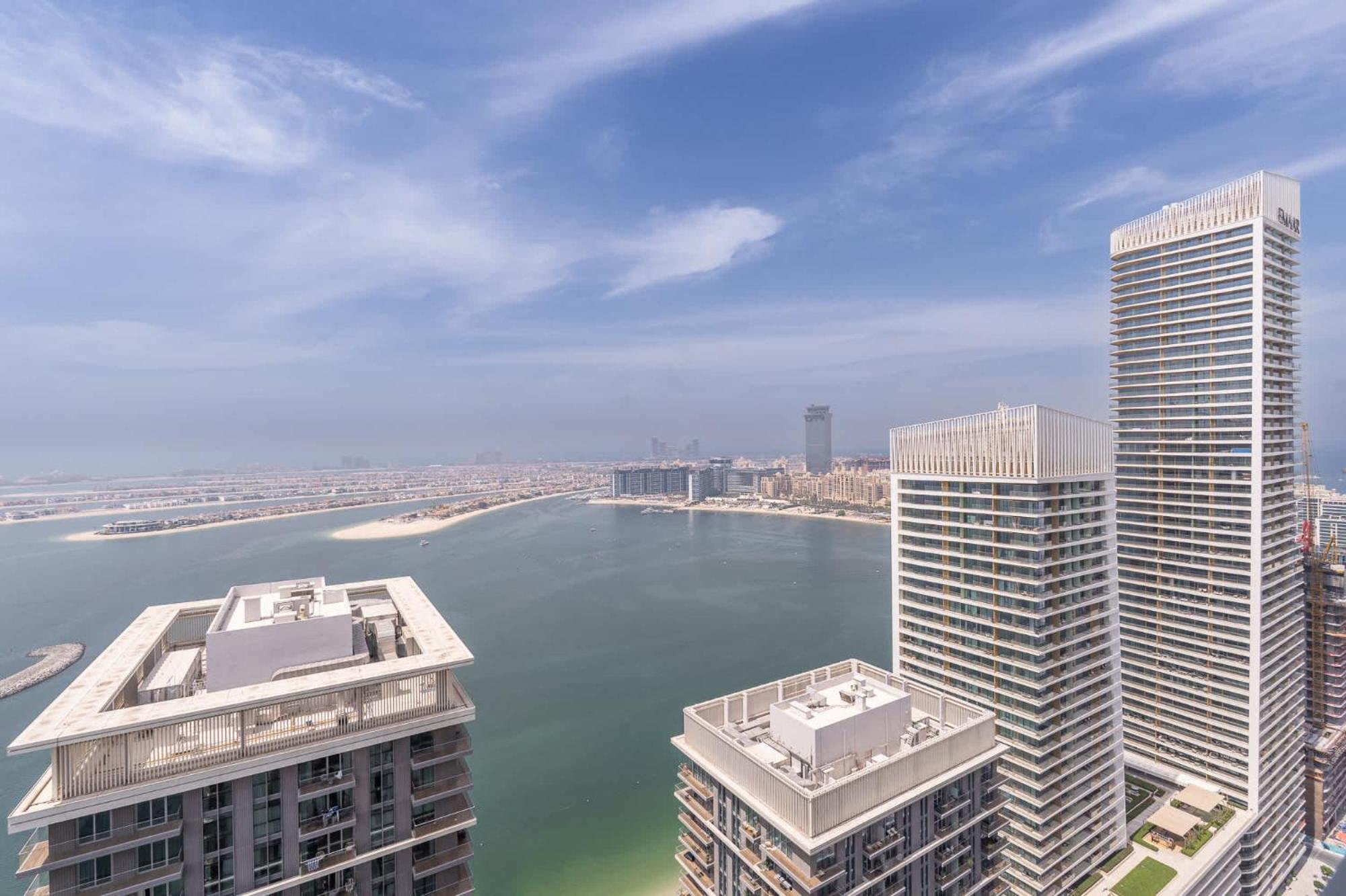 1 Bedroom In Marina Vista With Full Palm Views Apartment
