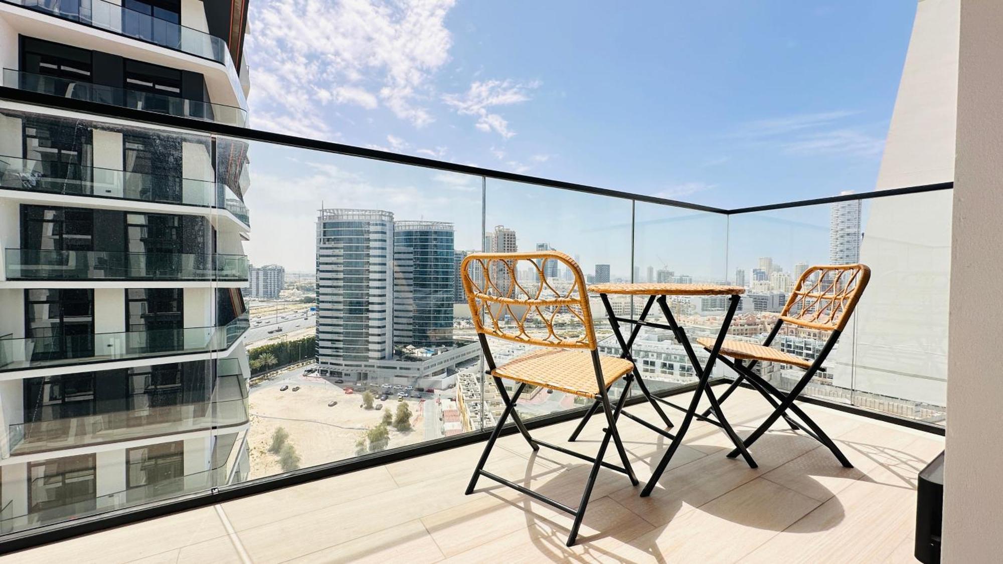 Oyo 1287 Fully Furnished 1bed At Jvc * Dubai