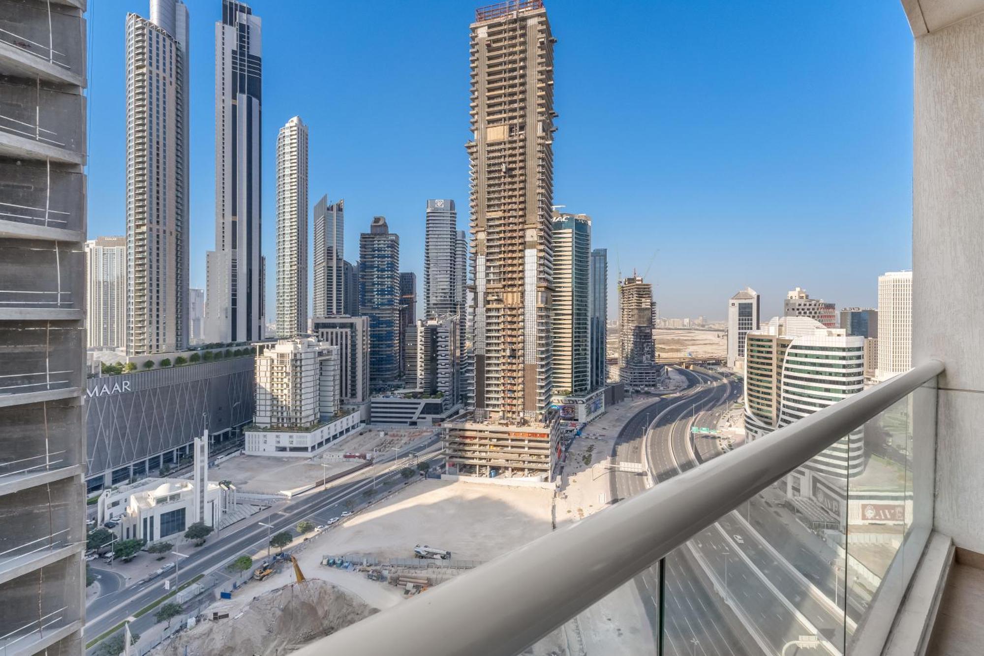 Downtown Burj Al Nujoom Mall & Burj Khalifa Dubai
