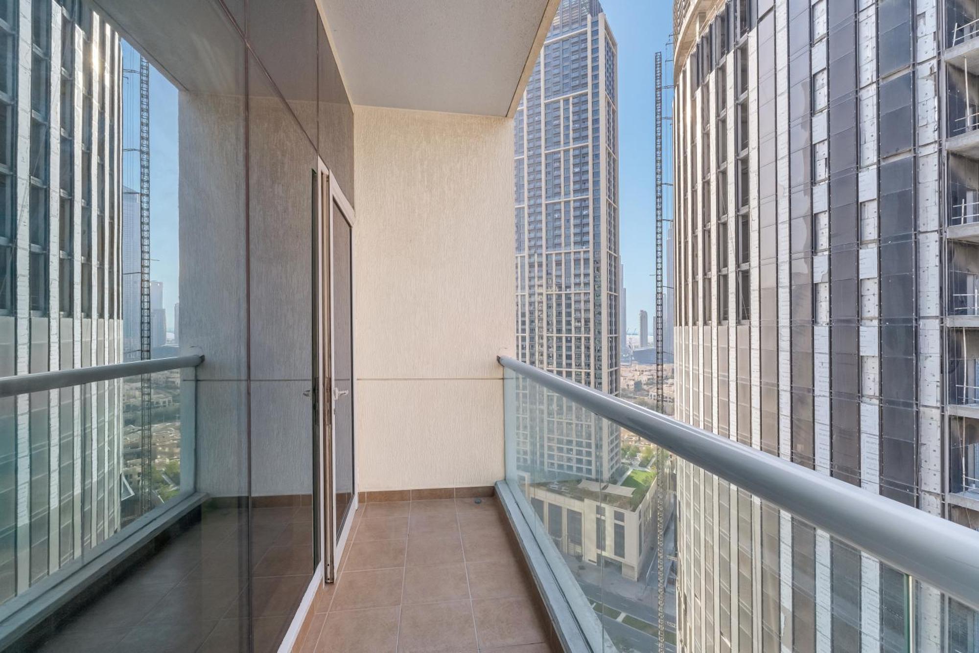Apartment Downtown Burj Al Nujoom Mall & Burj Khalifa Dubai