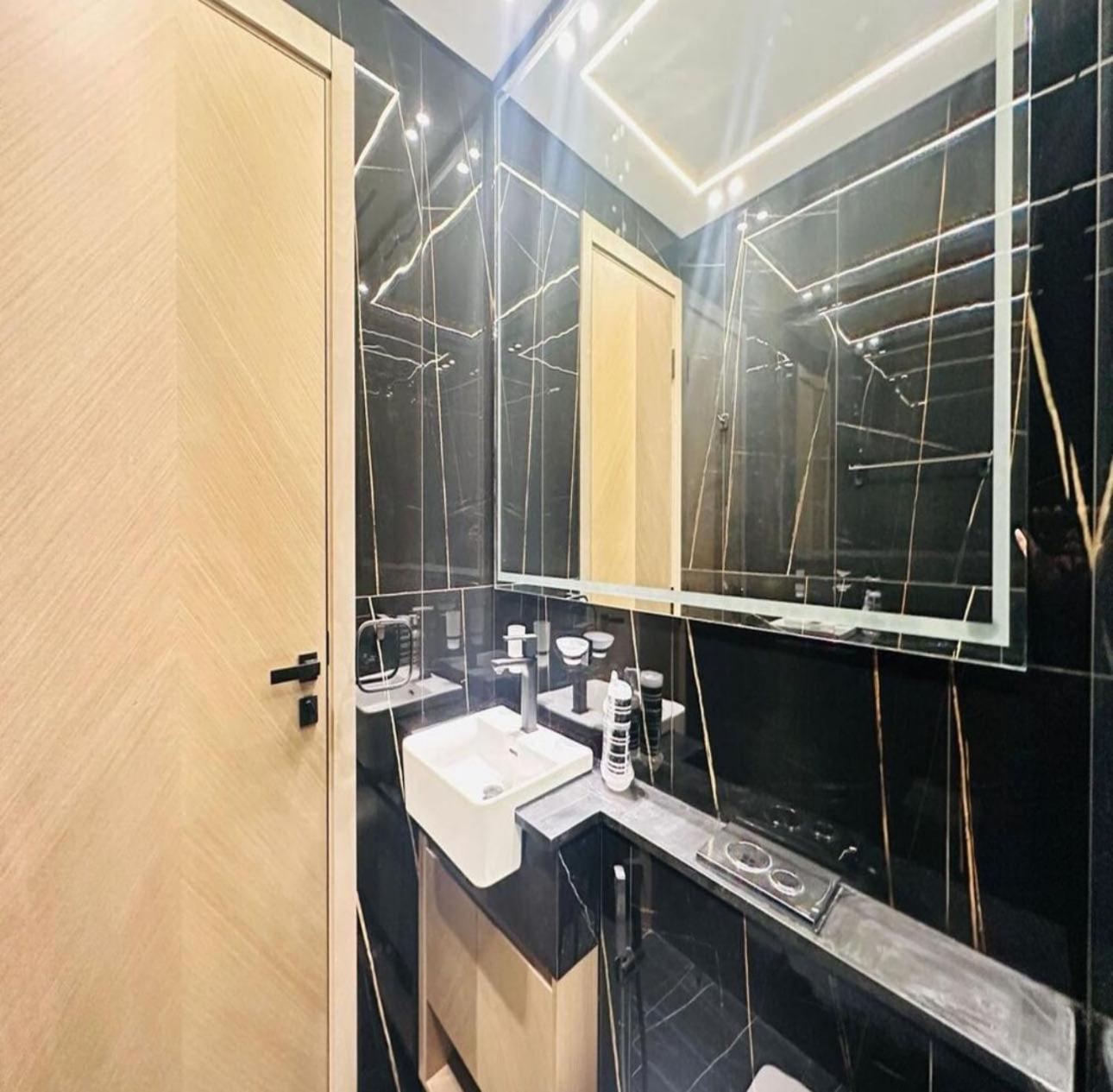 Oyo 1385 Standard 1bedroom Apartment *