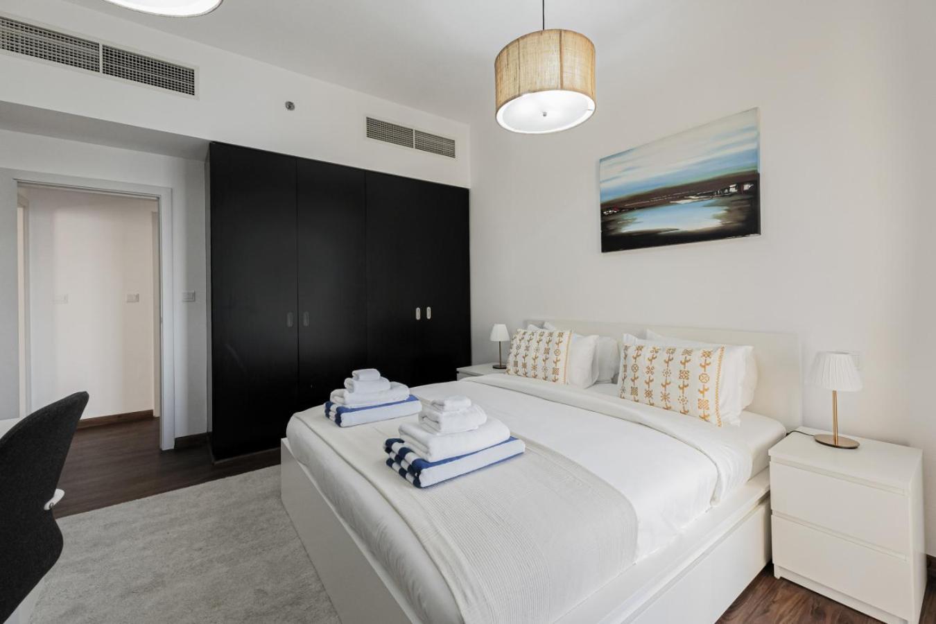 Short Shams 1 Jumeirah 2 Bed Sleeps 6 Apartment *