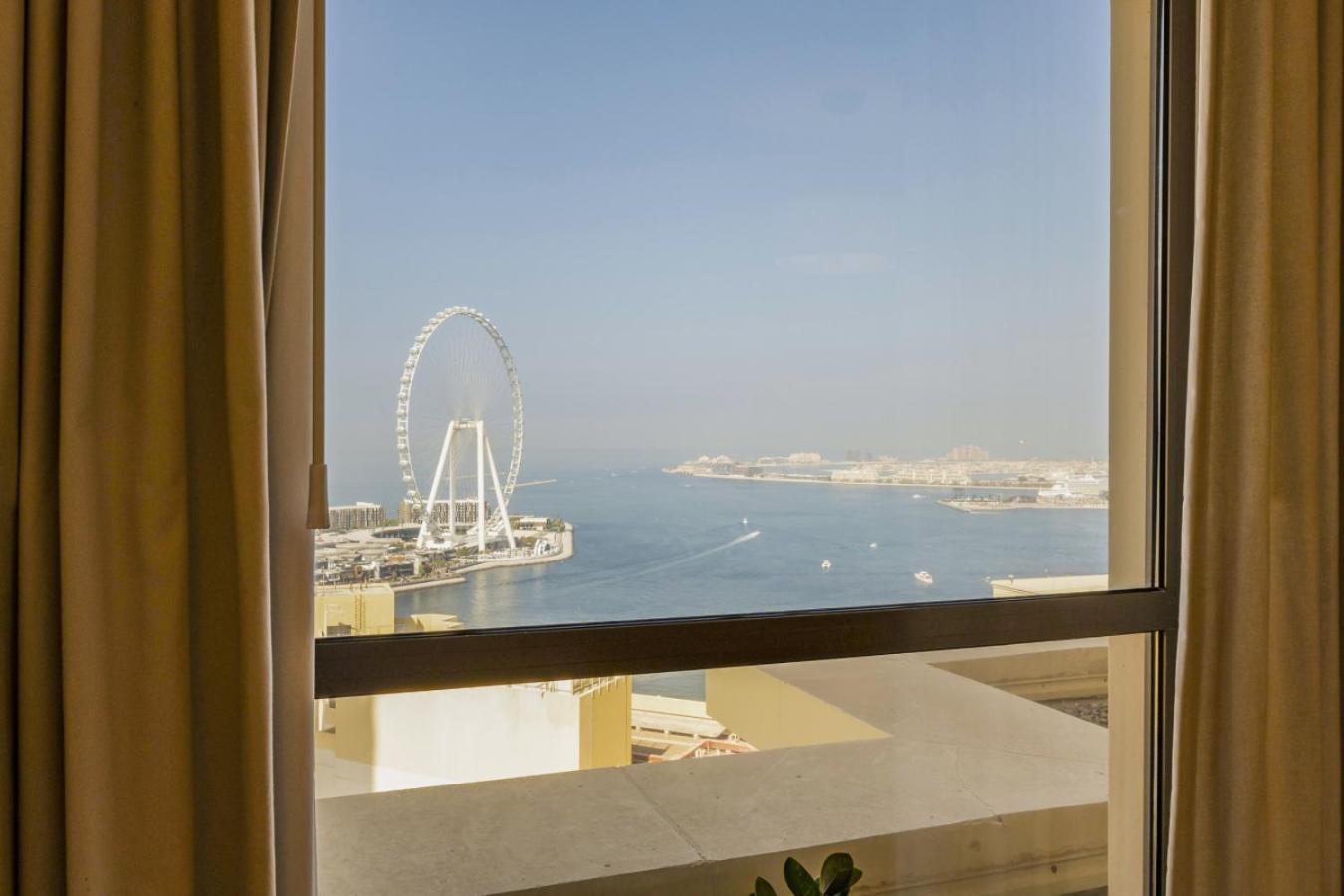 Short Shams 1 Jumeirah 2 Bed Sleeps 6