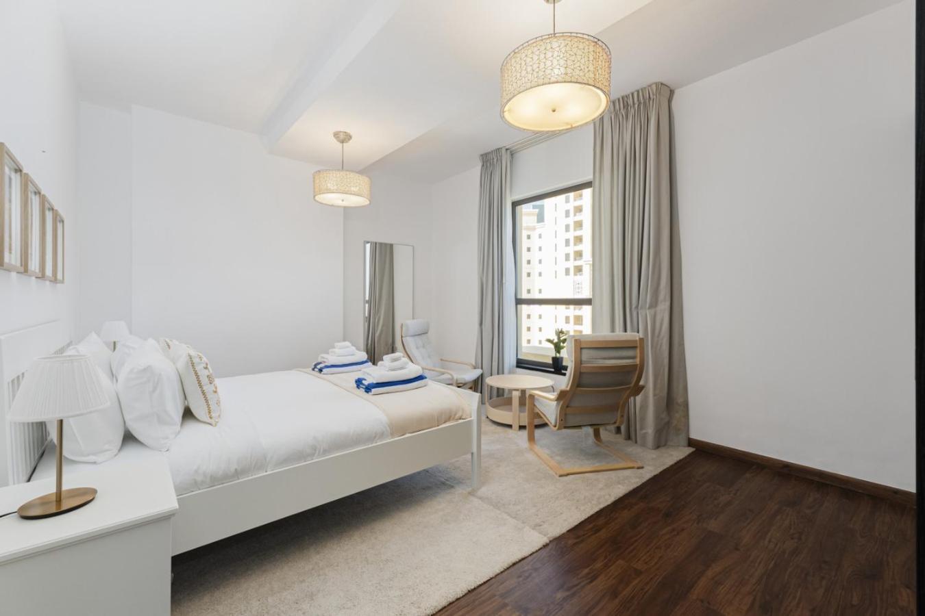 Apartment Short Shams 1 Jumeirah 2 Bed Sleeps 6 *