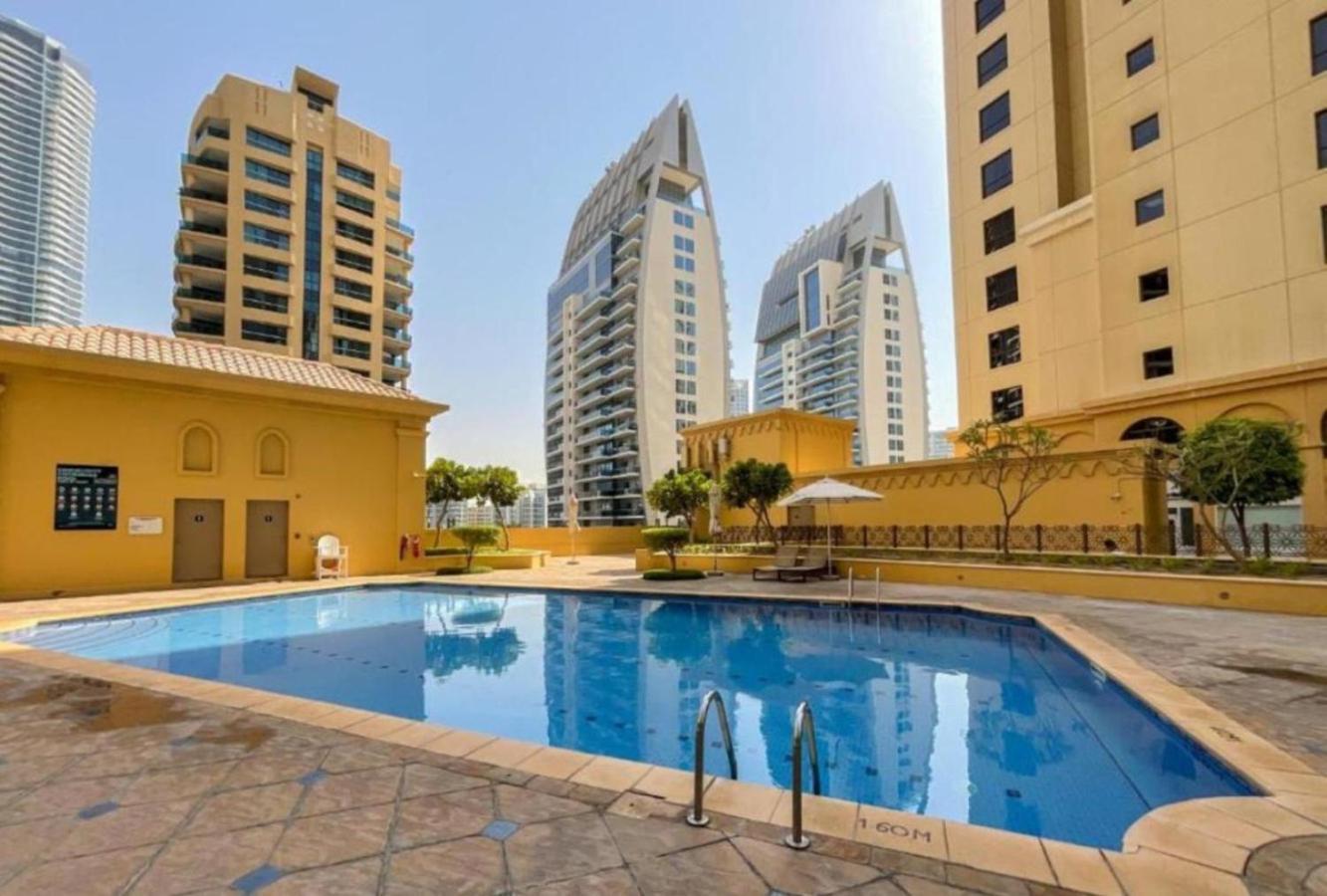 Short Shams 1 Jumeirah 2 Bed Sleeps 6 * Dubai