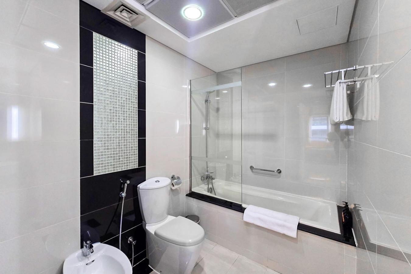 Easygo- Stylish Stu In Damac Hills Artesiad *