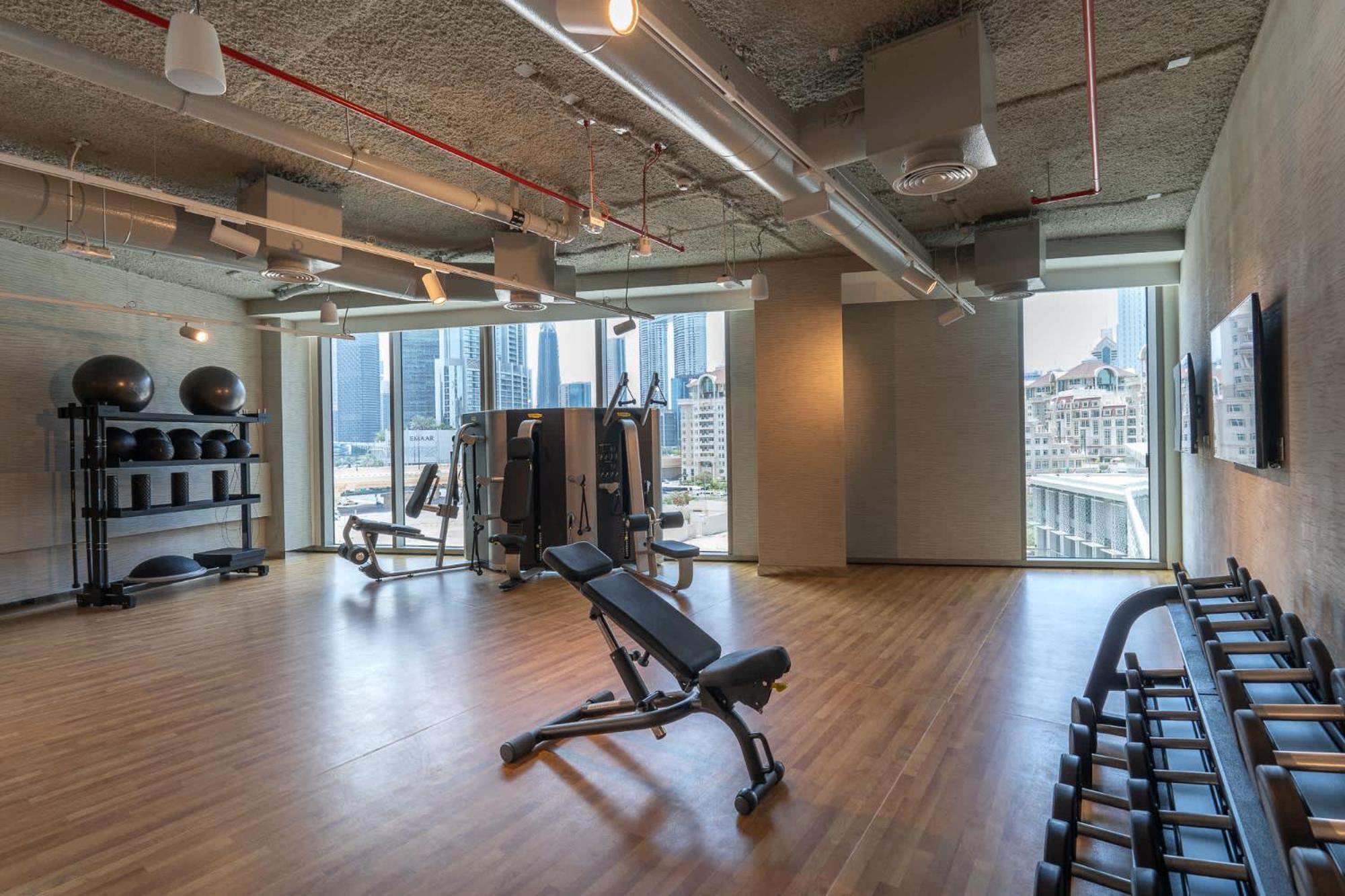 4 Bedroom In Downtown With Full Burj Khalifa Views *