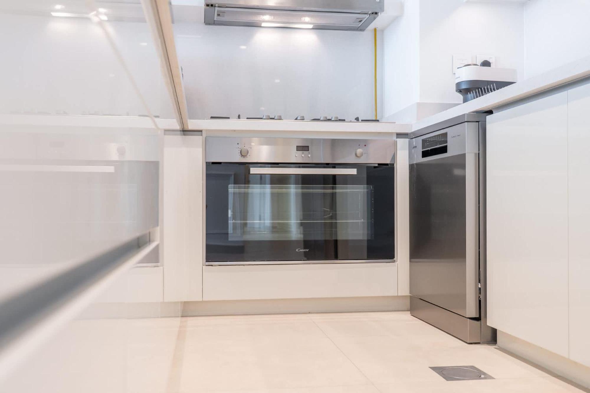 Apartment 4 Bedroom In Downtown With Full Burj Khalifa Views