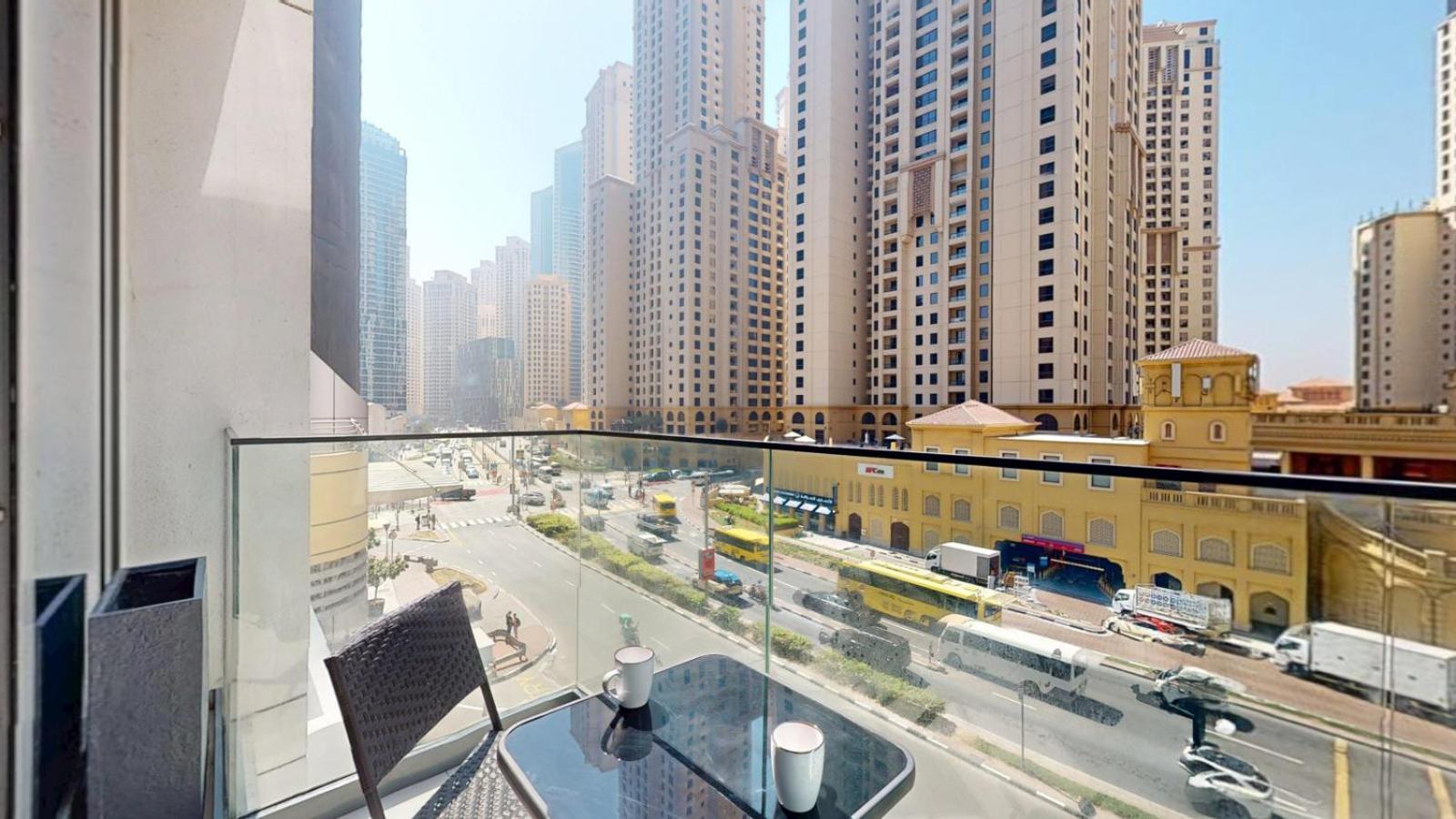 Liv Residences - Airy One Bedroom In Marina * Dubai