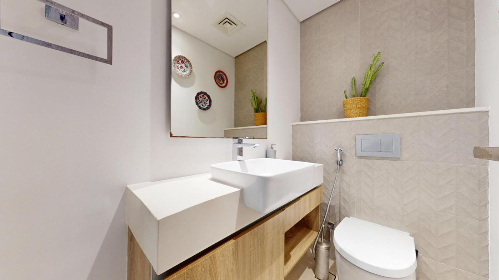 Liv Residences - Airy One Bedroom In Marina