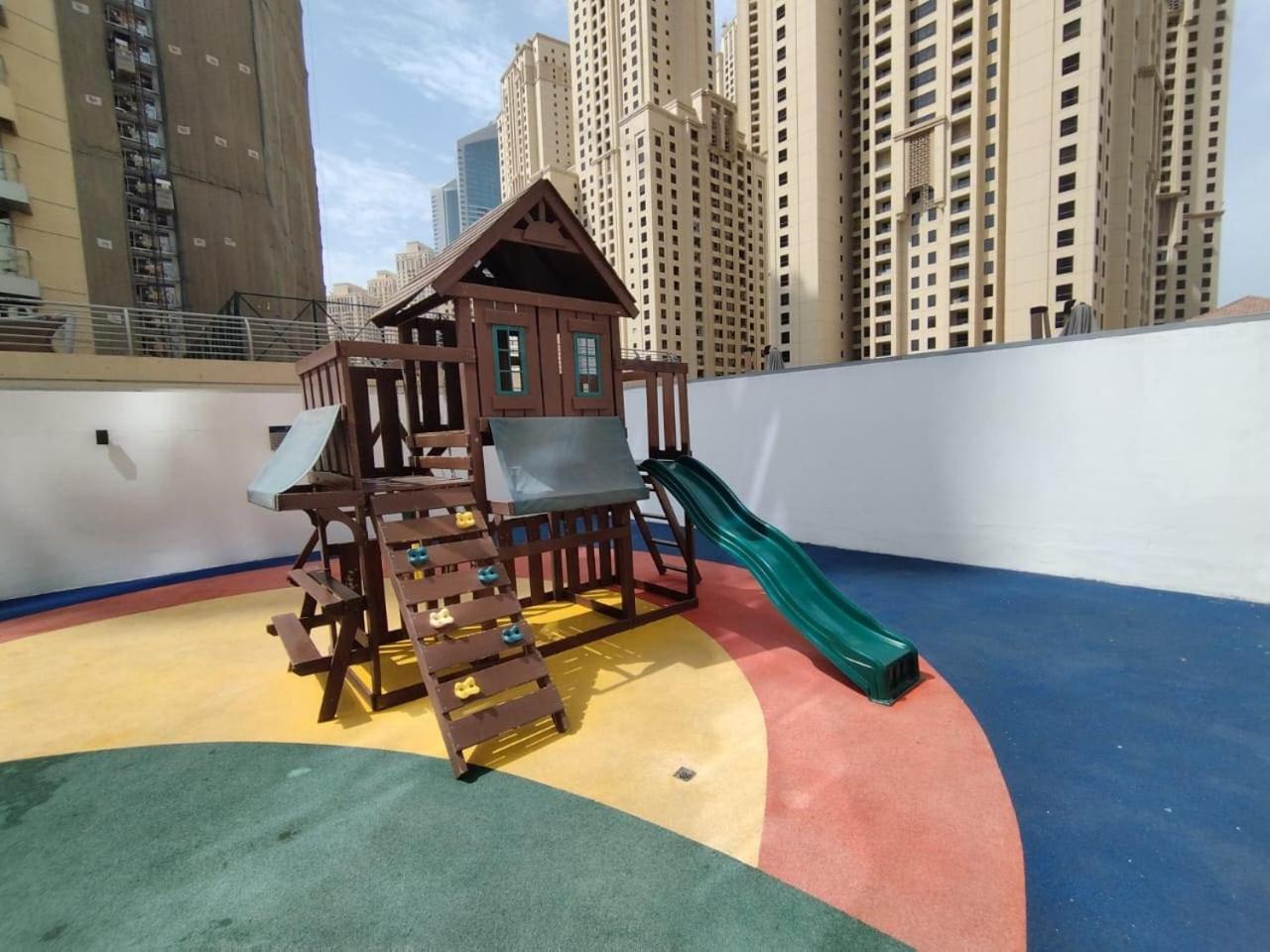 Apartment Liv Residences - Airy One Bedroom In Marina *