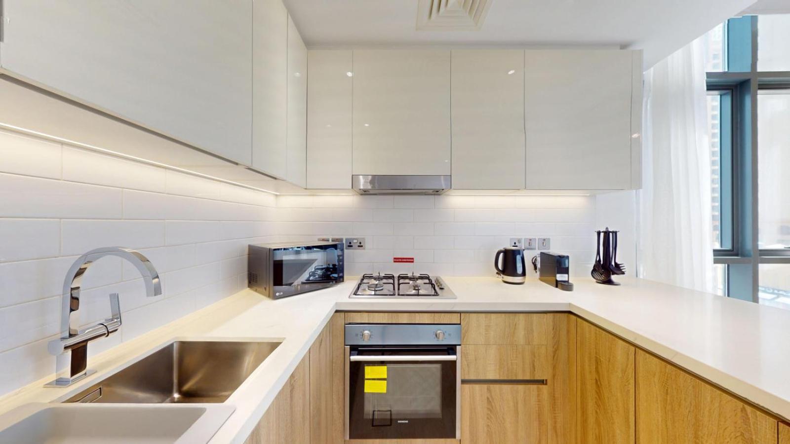 Liv Residences - Airy One Bedroom In Marina Apartment *