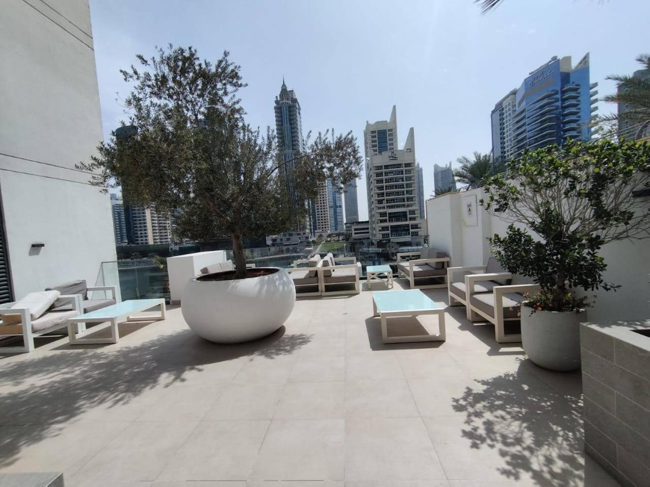 Liv Residences - Airy One Bedroom In Marina Apartment Dubai
