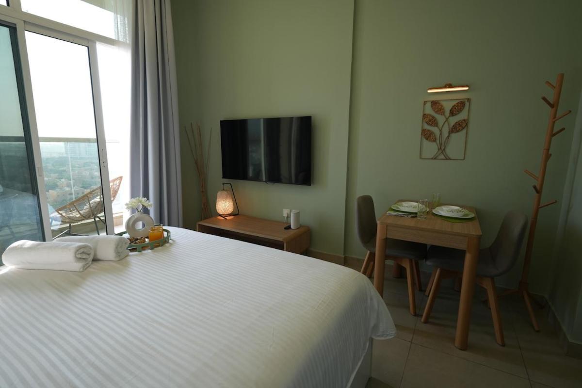 Your Comfy Stylish In 2guest And Baby Apartment
