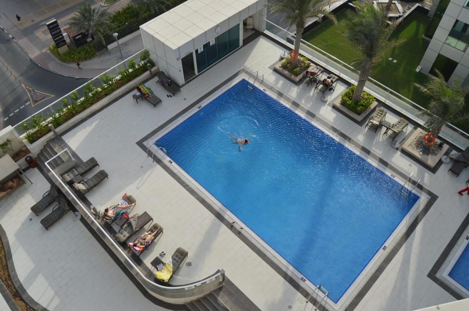 Sunrise Homes - Close To Jbr - Beautiful *