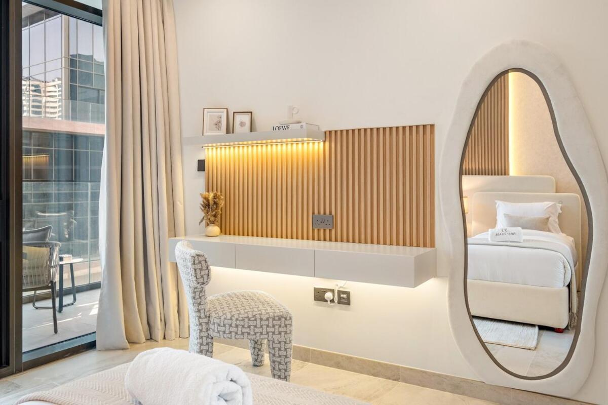 First Class 2br Elegant Canal View Retreat Apartment *