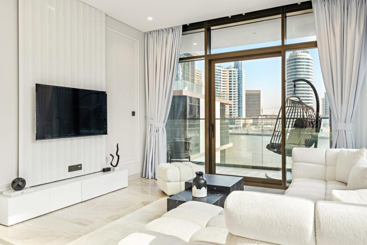 Apartment First Class 2br Elegant Canal View Retreat Dubai